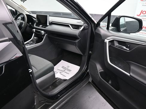 Used 2024 Toyota RAV4 XLE image 13