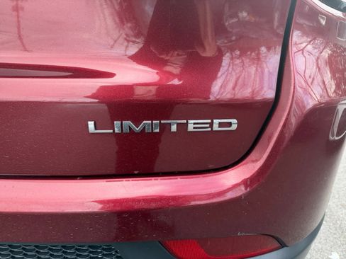 Used 2020 Jeep Compass Limited image 25