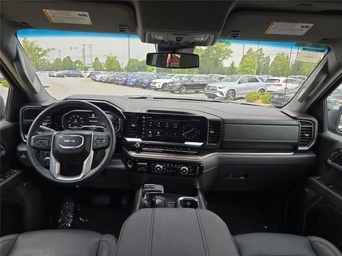 Used 2024 GMC Sierra 1500 SLT w/ SLT Premium Plus Package AWD/4WD image 20
