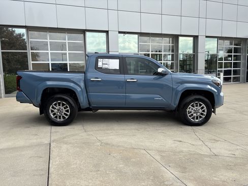 New 2026 Toyota Tacoma Limited AWD/4WD image 10