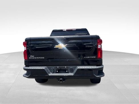 Used 2022 Chevrolet Silverado 1500 Custom AWD/4WD image 21