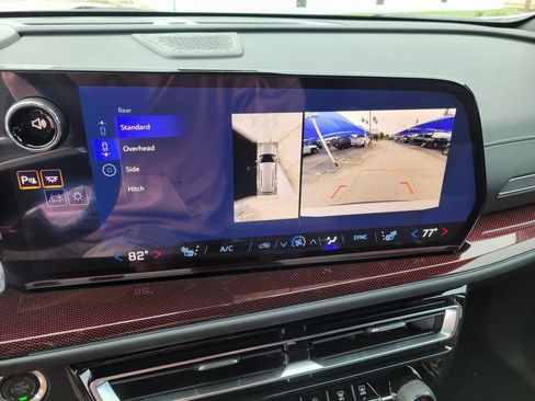 New 2026 Chevrolet Traverse Z71 w/ Enhanced Driving Package AWD/4WD image 14