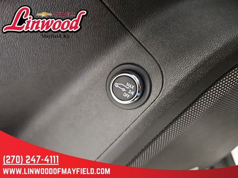 Used 2023 GMC Acadia SLT FWD image 18