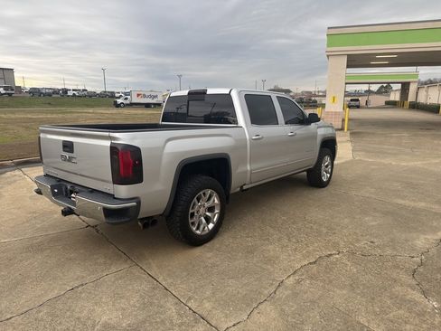 Used 2018 GMC Sierra 1500 SLT image 19