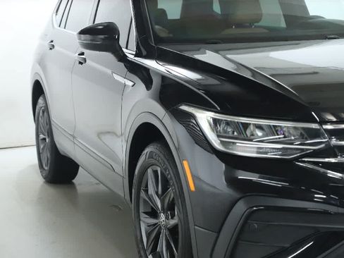 Used 2023 Volkswagen Tiguan SE AWD/4WD image 8
