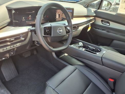 New 2025 Nissan Murano SL image 9