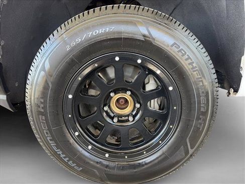 Used 2019 Chevrolet Silverado 1500 Custom Trail Boss w/ Custom Convenience Package AWD/4WD image 20