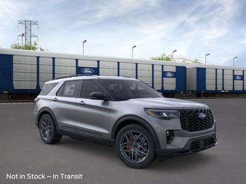 New 2026 Ford Explorer ST-Line w/ ST-Line Street Pack image 7