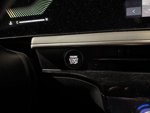 Certified 2025 Kia K5 LXS FWD image 8