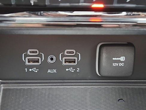 New 2025 Jeep Grand Cherokee L Altitude image 12