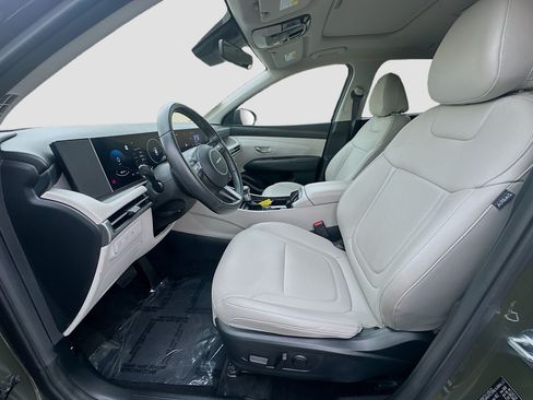 Used 2025 Hyundai Tucson SEL FWD image 18