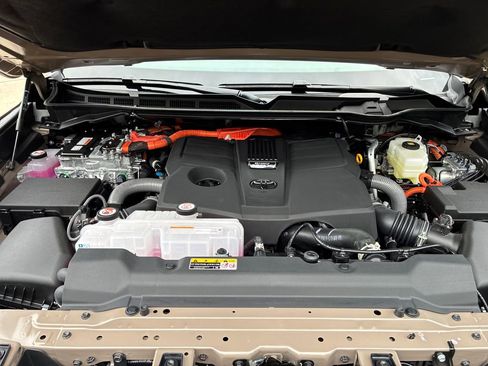 New 2026 Toyota Tundra Limited AWD/4WD image 55