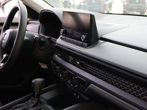 Used 2025 Honda Accord LX image 10