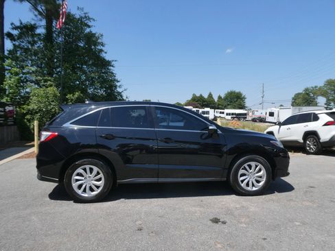 Used 2016 Acura RDX AWD w/ Technology Package image 4