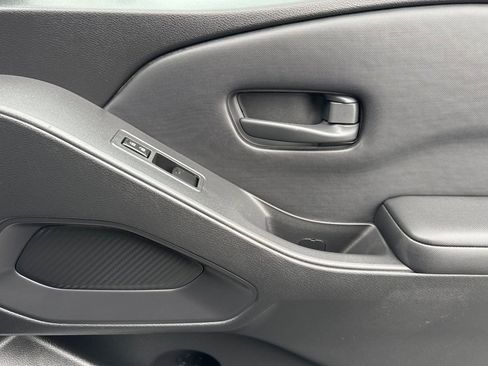 Used 2022 Nissan Frontier S image 17