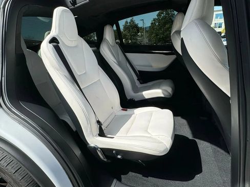 Used 2021 Tesla Model X Long Range AWD/4WD image 33