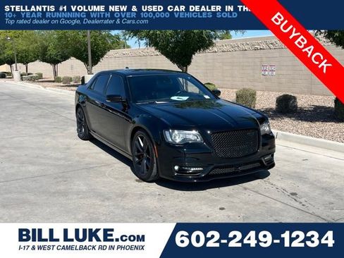 Used 2023 Chrysler 300 C RWD image 1