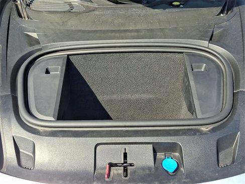 Used 2023 Porsche Taycan image 27