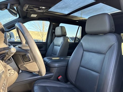 Used 2022 Chevrolet Tahoe Z71 w/ Luxury Package image 12