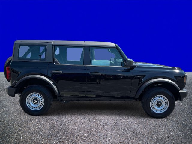 New 2026 Ford Bronco 4-Door AWD/4WD image 2