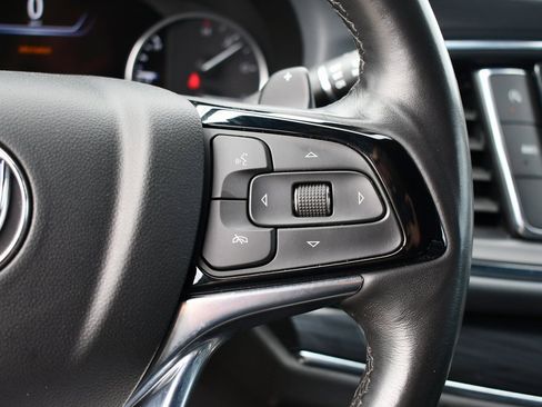 Used 2024 Buick Enclave Premium image 22