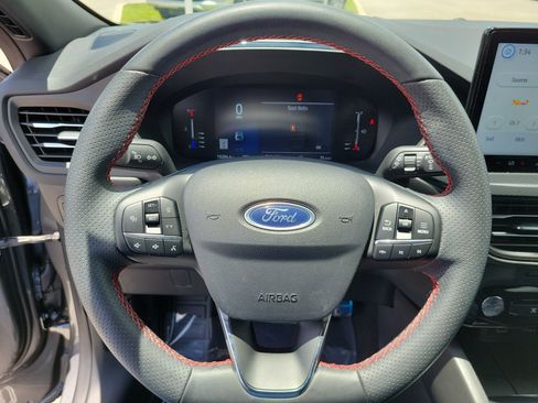 Used 2024 Ford Escape ST-Line w/ Tech Pack #1 FWD image 21