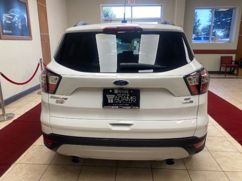 Used 2018 Ford Escape SE image 4