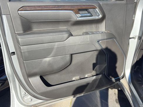 Used 2025 GMC Sierra 1500 Elevation image 10