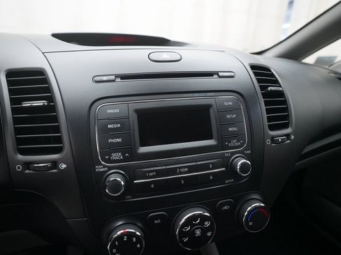 Used 2014 Kia Forte LX w/ Popular Package image 6