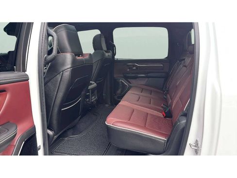 Used 2025 RAM 1500 Limited AWD/4WD image 18