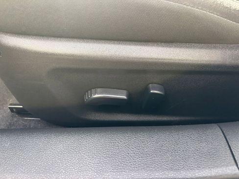 Used 2025 Nissan Altima 2.5 SV image 23