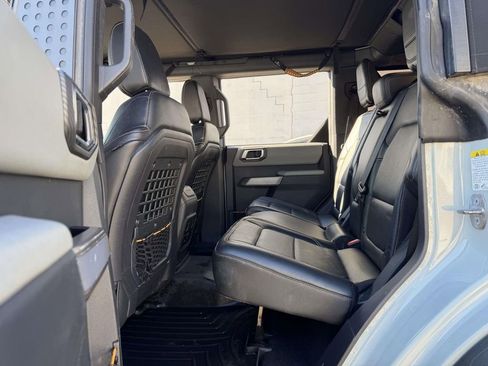 Used 2021 Ford Bronco Badlands w/ Sasquatch Package image 23