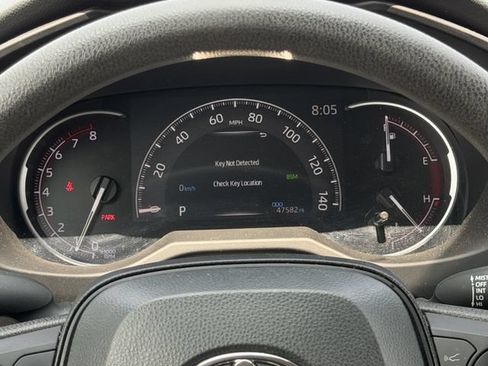 Certified 2025 Toyota RAV4 XLE FWD image 15