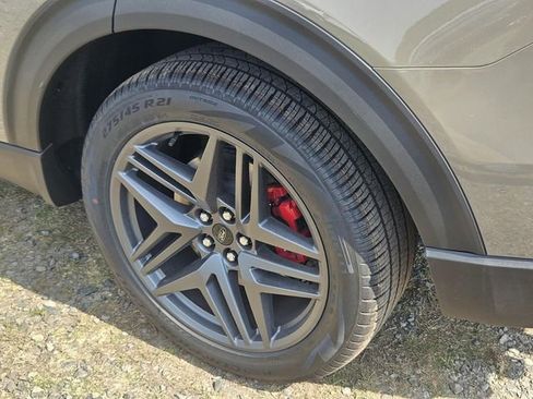 New 2026 Ford Explorer ST AWD/4WD image 5