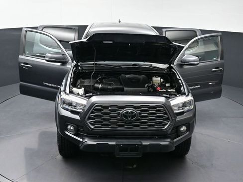 Used 2022 Toyota Tacoma TRD Off-Road image 39