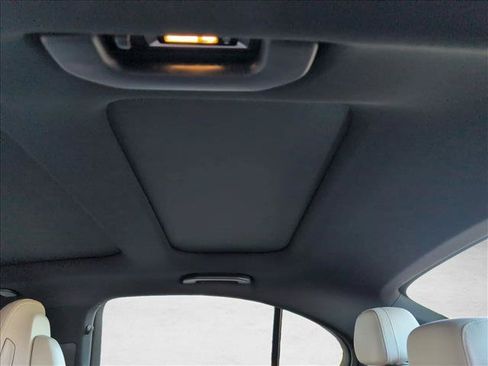 Used 2023 Mercedes-Benz C 300 Sedan image 21