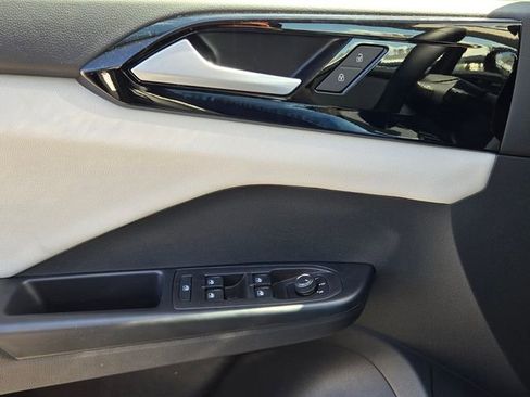 New 2026 Volkswagen Taos S FWD image 25