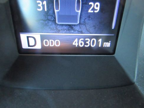 Used 2020 Toyota Tacoma TRD Sport AWD/4WD image 30