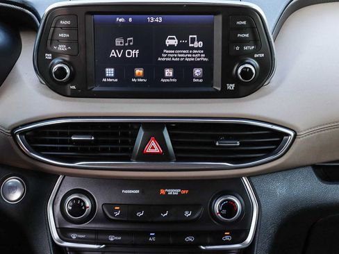 Used 2020 Hyundai Santa Fe SEL image 15