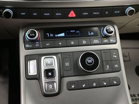 Used 2023 Hyundai Palisade Limited w/ Cargo Package FWD image 16