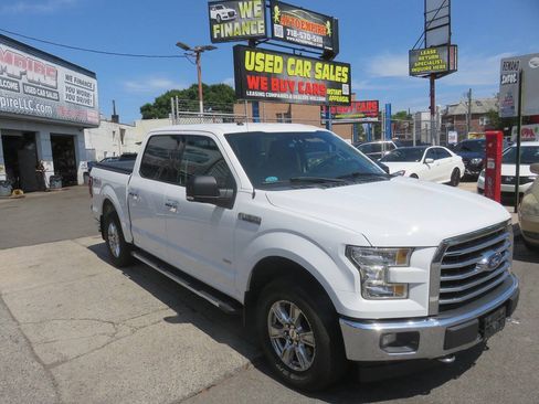 Used 2017 Ford F150 XLT w/ Equipment Group 302A Luxury AWD/4WD image 3