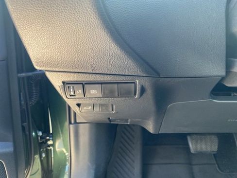 Used 2024 Toyota Corolla Cross XLE image 15