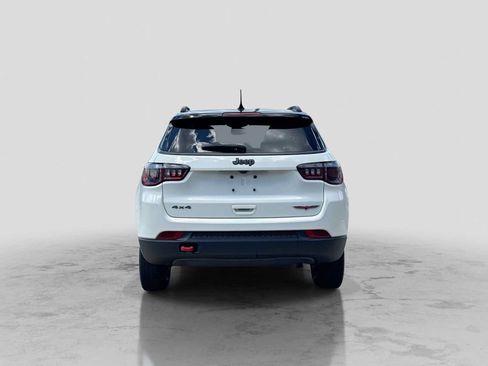 Used 2017 Jeep Compass Trailhawk w/ Leather Interior Group AWD/4WD image 5