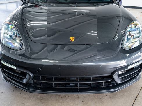 Used 2021 Porsche Panamera 4 image 15