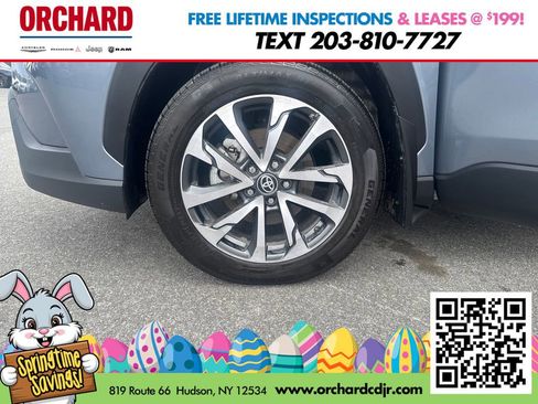 Used 2023 Toyota Corolla Cross XLE w/ Convenience Package AWD/4WD image 25