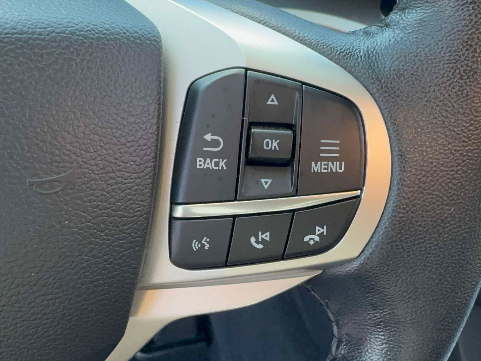 Used 2022 Ford Explorer XLT w/ Equipment Group 202A AWD/4WD image 15
