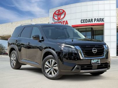 Used 2025 Nissan Pathfinder SL