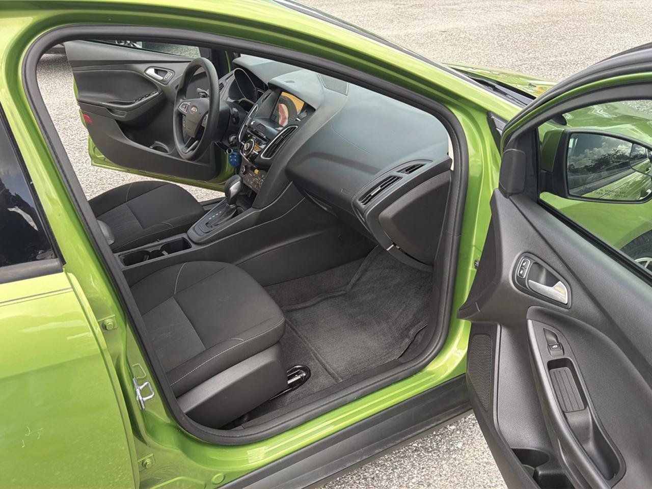Used 2018 Ford Focus SEL FWD image 15
