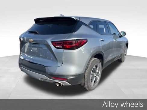 Used 2025 Chevrolet Blazer LT image 7