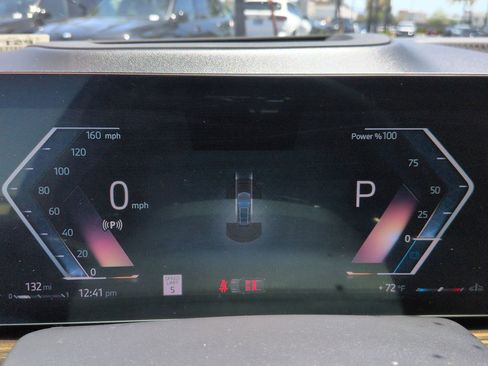 Used 2024 BMW X7 xDrive40i w/ Premium Package AWD/4WD image 21